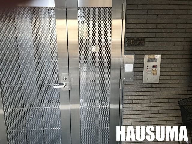 エントランス　エレベーター
