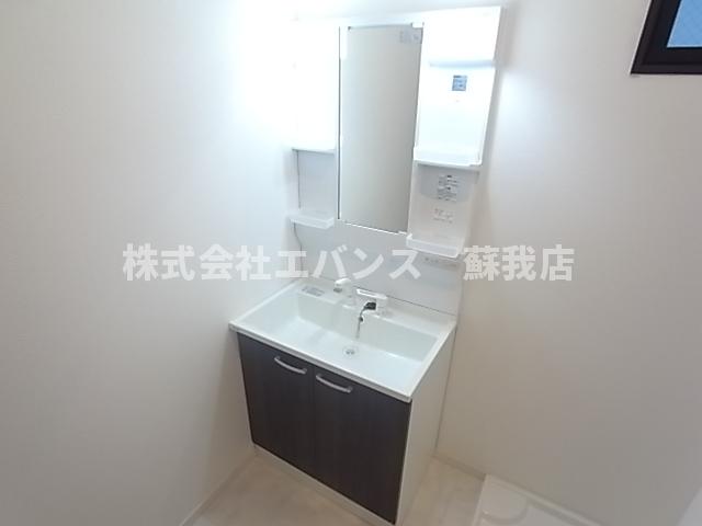 洗面設備　忙しい朝には欠かせない洗面所です