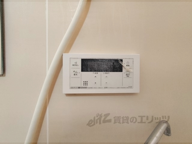 その他設備　給湯器リモコン