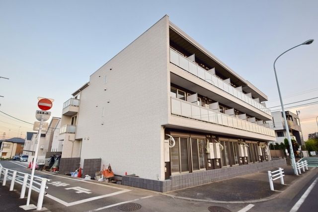 建物外観　★インターネット無料・築浅マンション・オートロックつき★