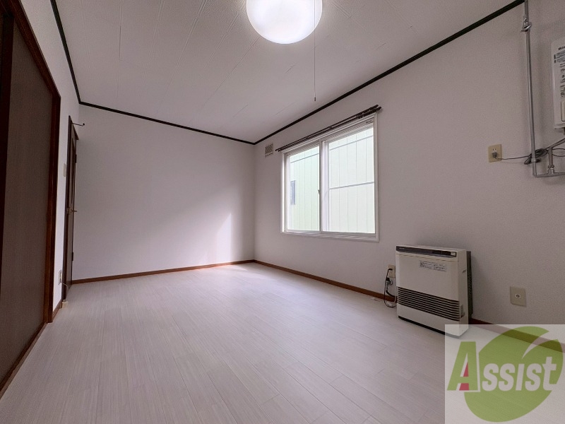 居室・リビング　広くてキレイなお部屋が広がっていて、充実した生活が送れそう。