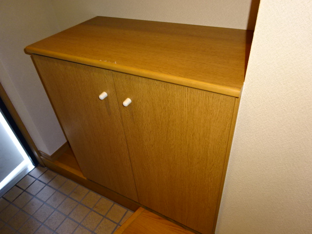 収納　シューズボックス