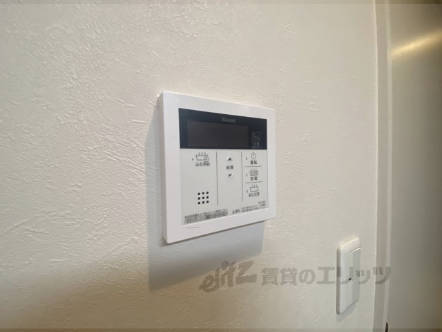 その他設備　給湯器リモコン