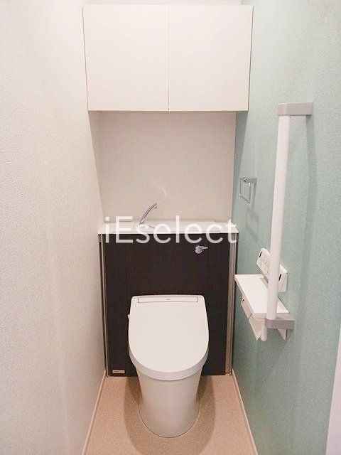 トイレ　温水洗浄便座もございます