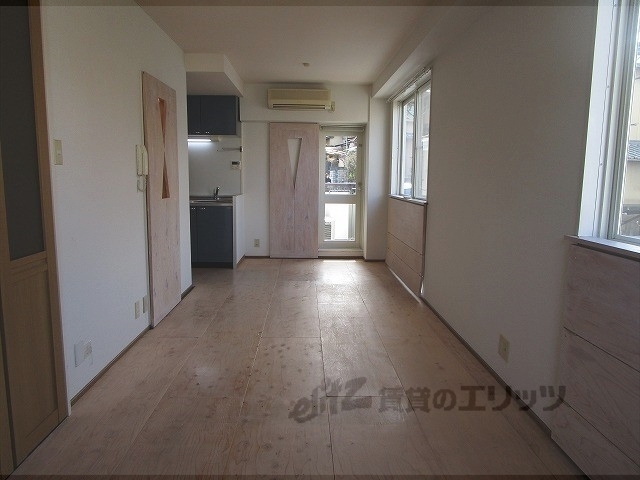 居室・リビング　リビング