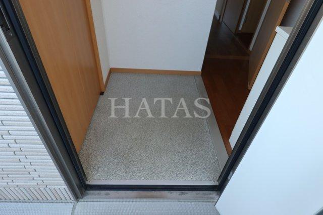 玄関　同物件別部屋です。
