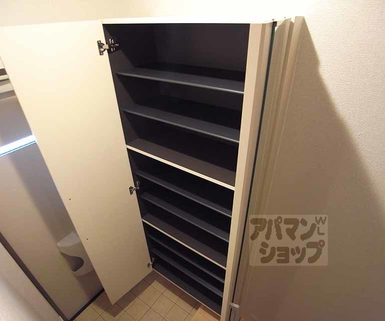 収納　シューズボックスです。