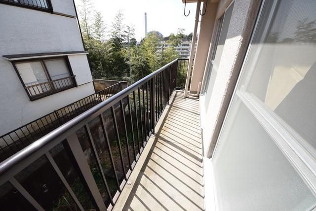 建物外観　リノベーション済みの分譲マンション