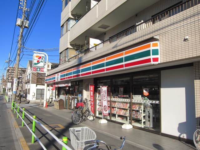 コンビニ　セブンイレブン板橋西台３丁目店（コンビニ）まで210m