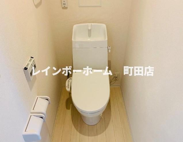 トイレ　※同施工会社参考写真
