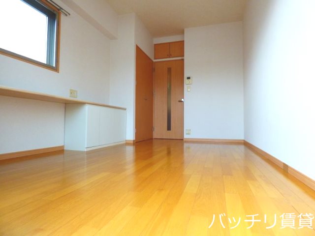 居室・リビング　同型タイプの為、現状を優先いたします