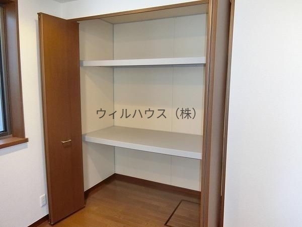 収納　洋室物入れ！