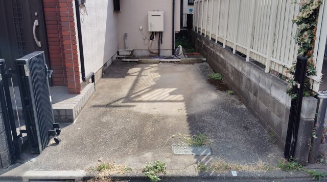 駐車場　駐車スペース