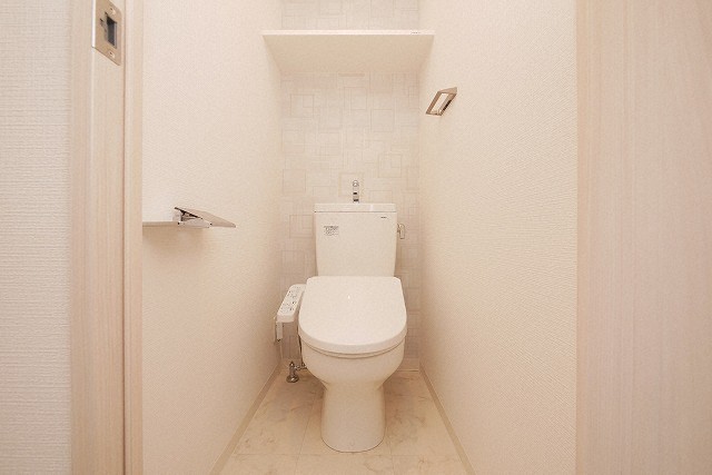 トイレ　落ち着いたトイレです