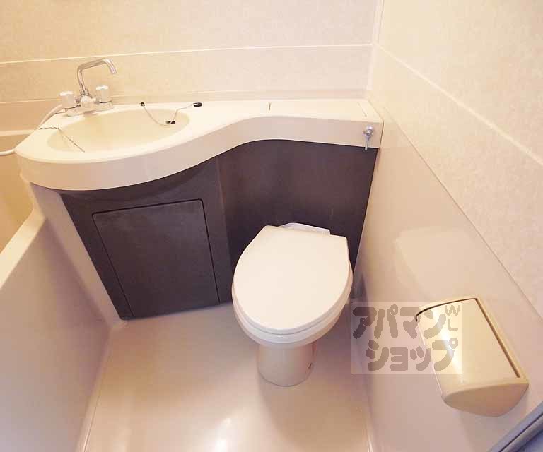 トイレ　浴室内のトイレです。