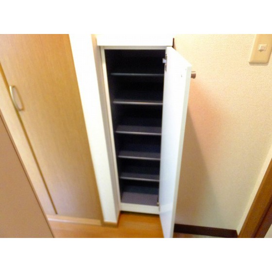 収納　シューズボックス