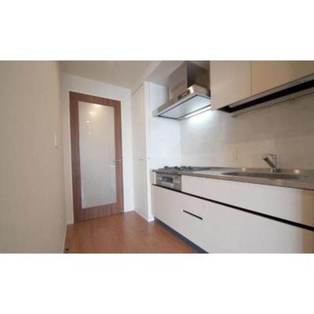 キッチン　※写真は同タイプ住戸です。