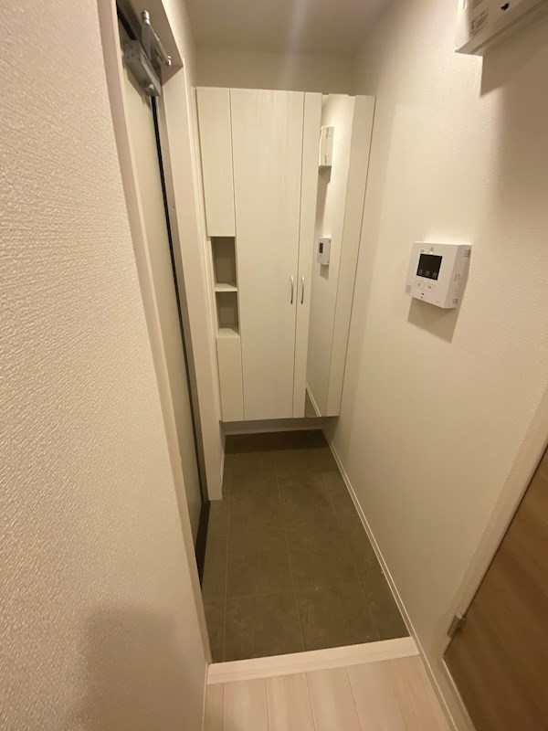 玄関　シンプルで使いやすい玄関です