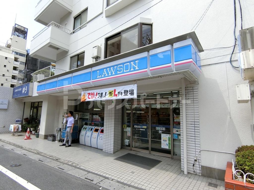 コンビニ　ローソン新越谷駅前店（コンビニ）まで100m
