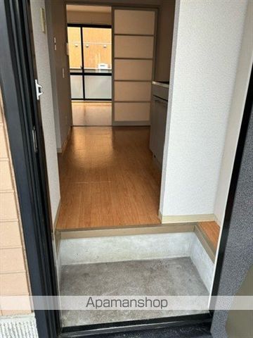 ローズガーデンEの玄関写真