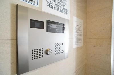 セキュリティ　【見学予約受付中】当店の仲介手数料賃料の半月分以下でご紹介★