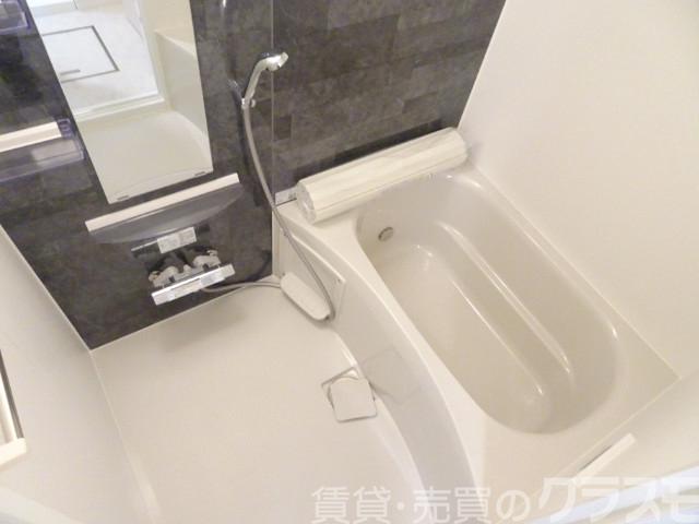 バス・シャワールーム　浴室乾燥機＆追い焚き機能付きバス♪
