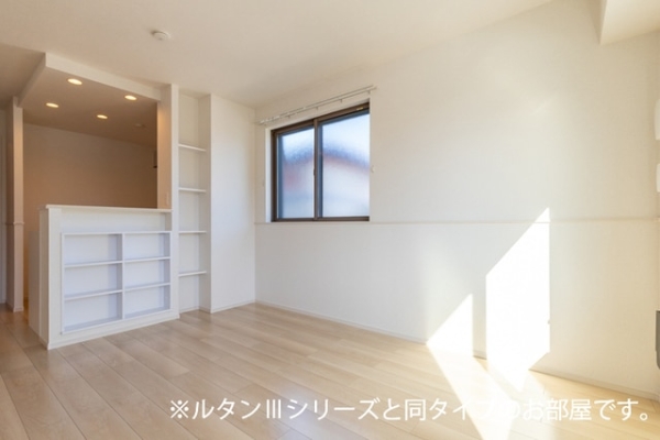 居室・リビング　※参考写真　同建築メーカー施工の同間取完成他物件のものです。