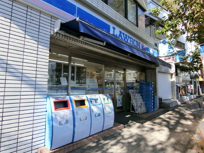 コンビニ　ローソン千駄ヶ谷二丁目店（コンビニ）まで33m