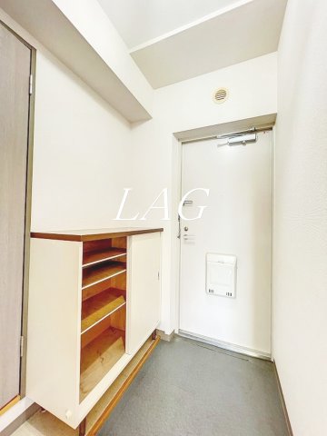 玄関　玄関です。