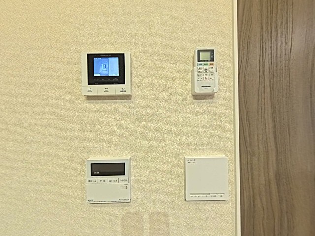 セキュリティ　TVモニターホン、床暖房付き