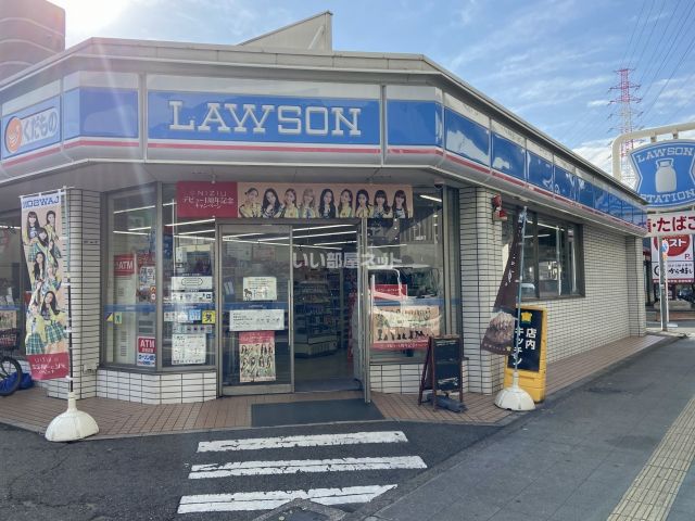 コンビニ　ローソン 東大阪荒本駅前店（コンビニ）まで786m