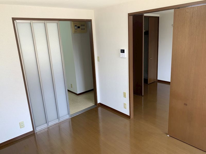 居室・リビング　同建物の別部屋の写真