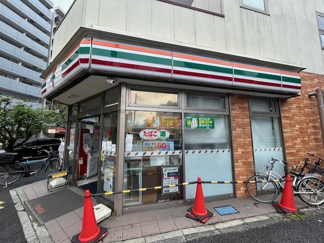 コンビニ　セブンイレブン 川崎柳町店（コンビニ）まで146m