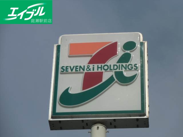 コンビニ　セブンイレブン 倉敷新田店（コンビニ）まで741m