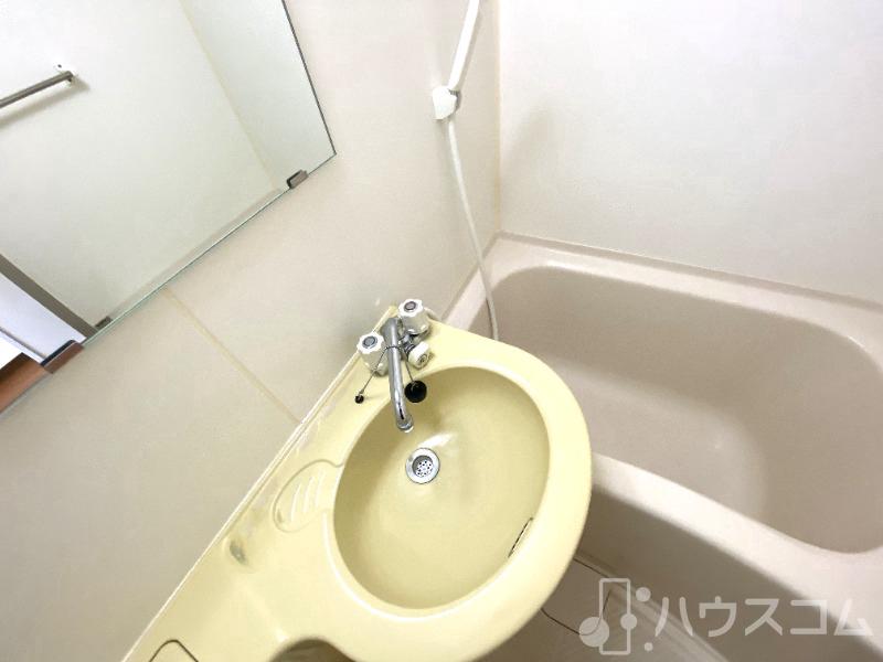 バス・シャワールーム　ユニットバスはお掃除が楽です！