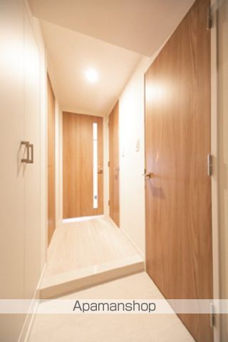パークアクシス横浜阪東橋の玄関写真