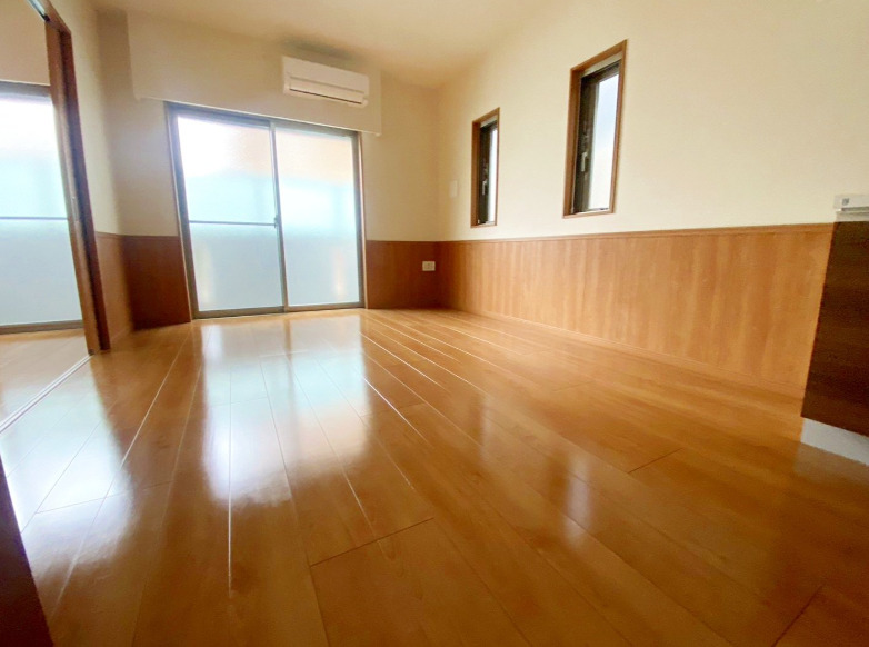 居室・リビング　別部屋の画像を使用しております。