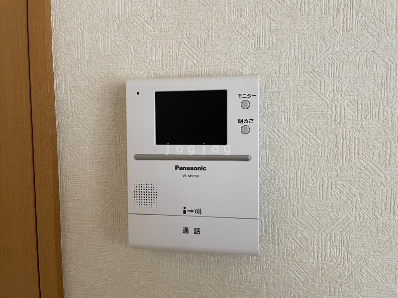 セキュリティ　モニター付きインターホンで来客確認も安心です！