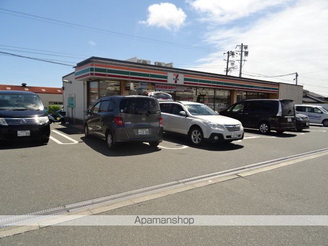 コンビニ　セブンイレブン浜松入野町店（コンビニ）まで1054m