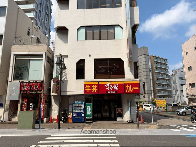 飲食店　すき家本厚木店（飲食店）まで180m