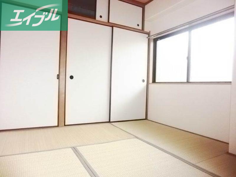 フラット新屋敷の内装写真