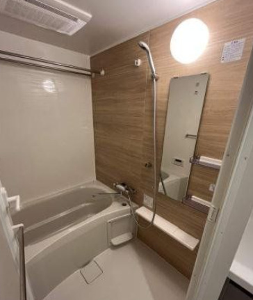 バス・シャワールーム　※別部屋の参考写真です。