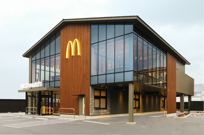 飲食店　マクドナルド五条桂店（飲食店）まで700m