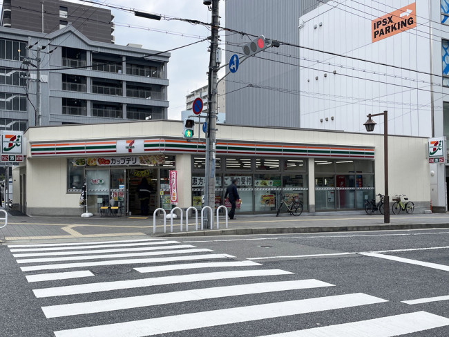 コンビニ　セブンイレブン神戸磯上通4丁目店（コンビニ）まで139m