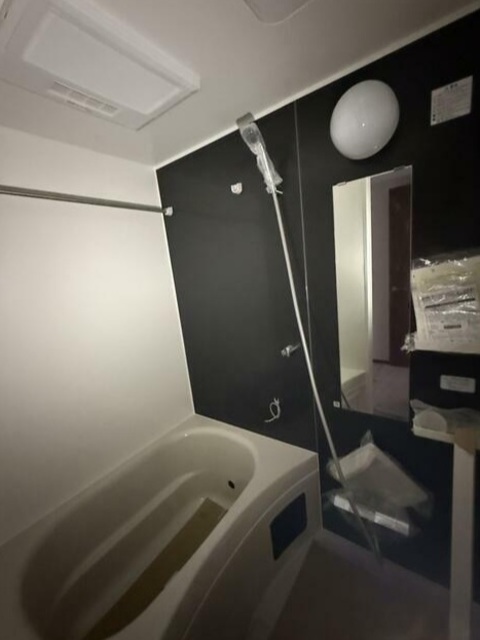 バス・シャワールーム　完成前の写真となります。