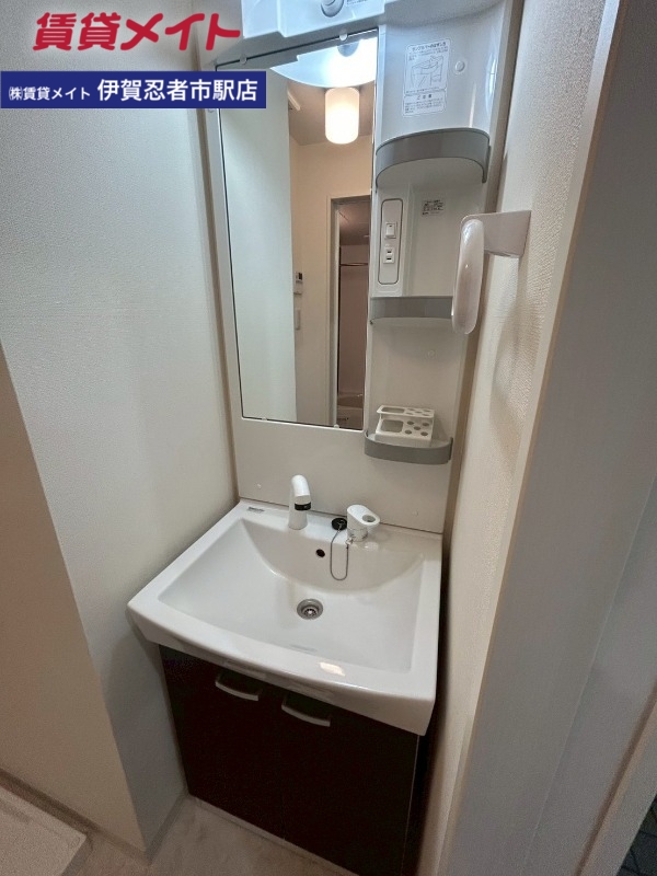 洗面設備　別部屋参考写真となります。