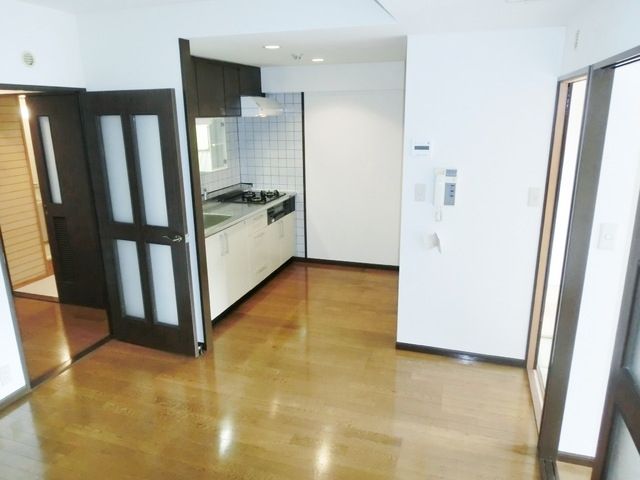 居室・リビング　※反転タイプの写真です