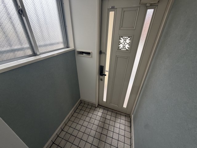 西明石町4丁目戸建の玄関写真