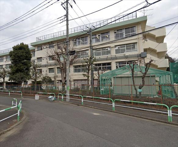中学校　上祖師谷中学校（中学校）まで641m