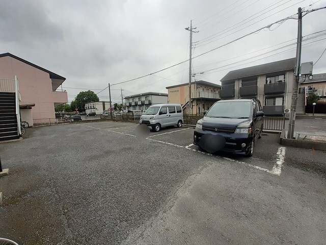 駐車場　駐車場